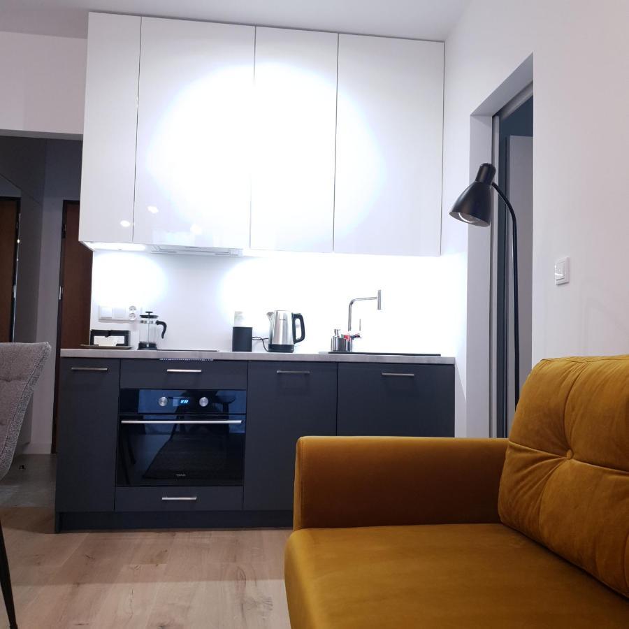 Bit Eccentric With The Balcony Apartment Варшава Екстериор снимка