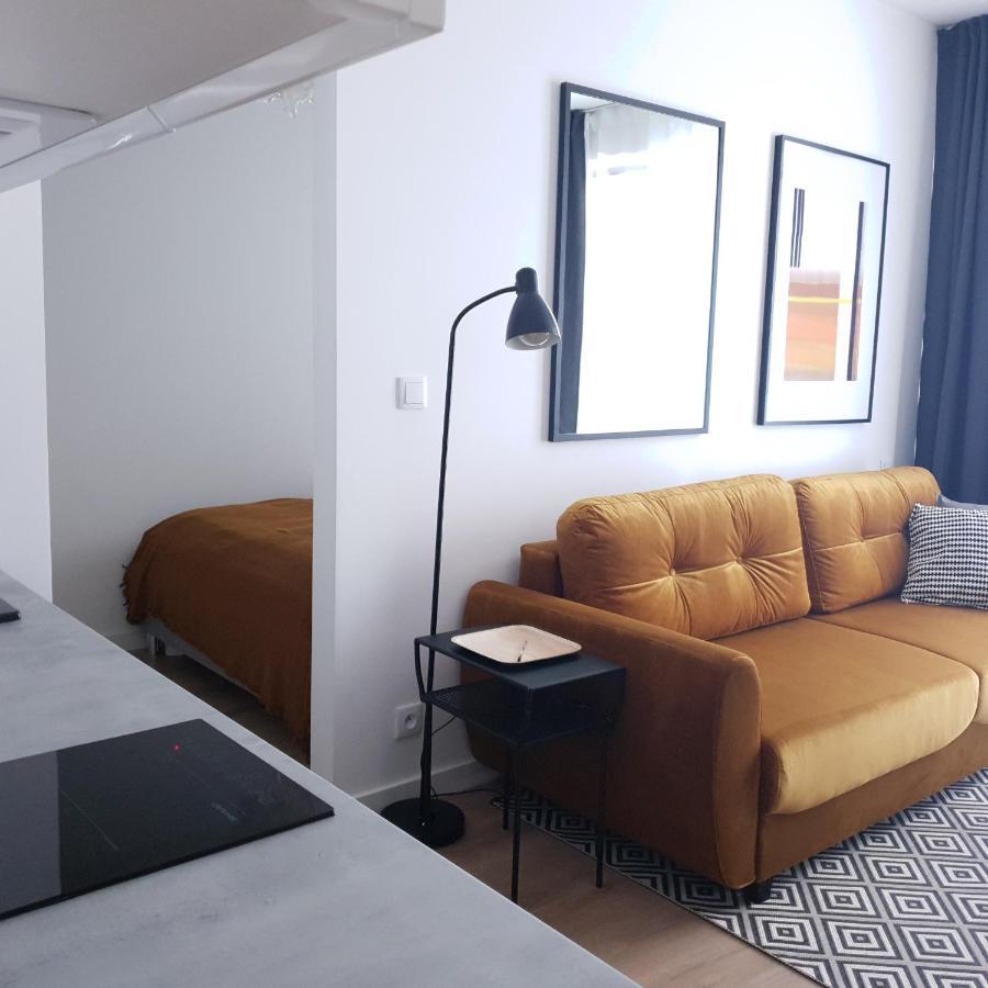 Bit Eccentric With The Balcony Apartment Варшава Екстериор снимка